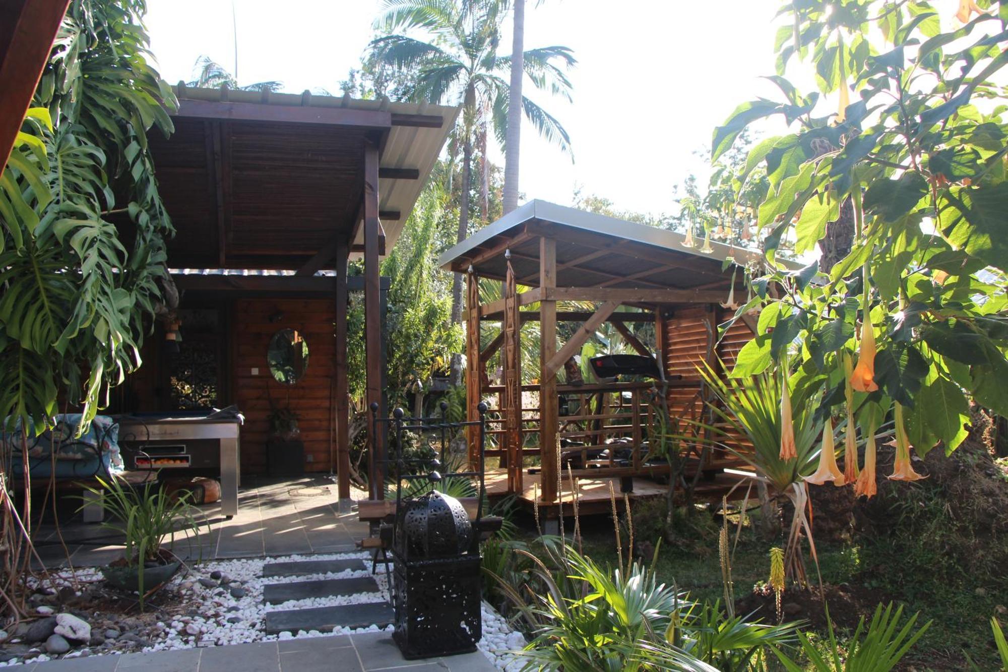 Lodge Le Palissandre à LA LIANE DE JADE 974- jacuzzi privatif - piscine Le Bois de Nefles  Extérieur photo