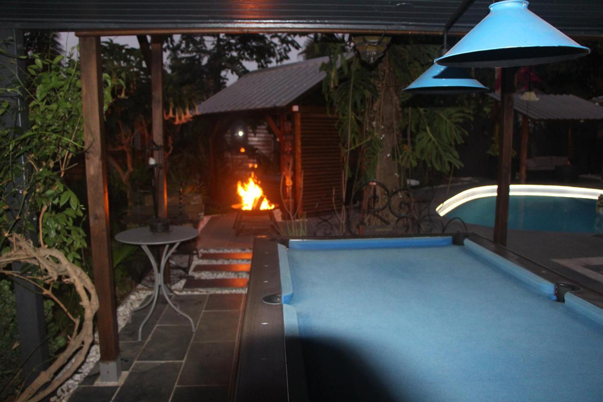 Lodge Le Palissandre à LA LIANE DE JADE 974- jacuzzi privatif - piscine Le Bois de Nefles  Extérieur photo